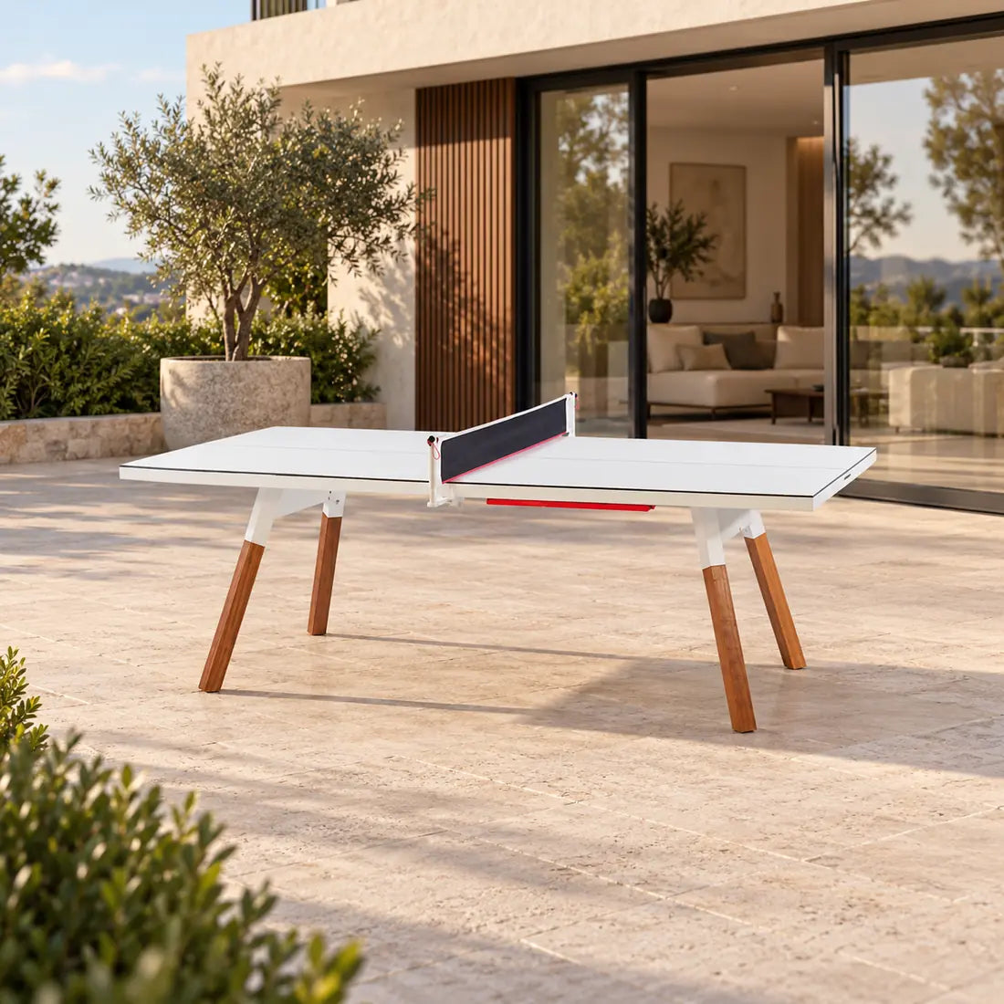 RS Barcelona You and Me 220 Tischtennisplatte auf einer Terrasse