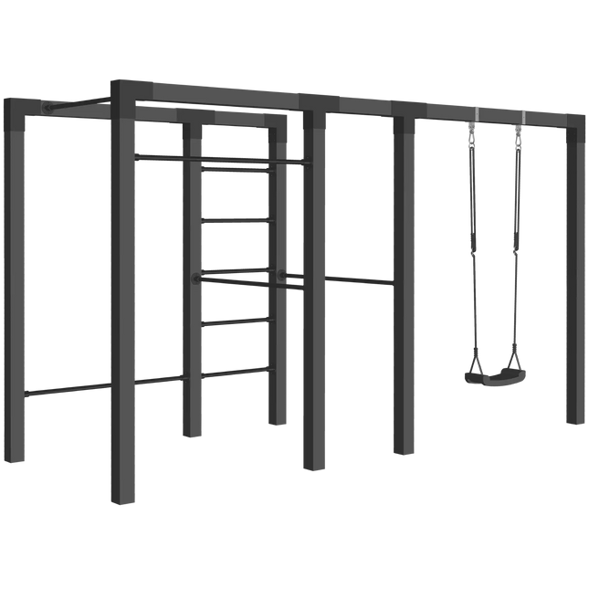 Outdoor Fitness Trainingsgestell Modell 3 mit Kletterelementen, Reckstangen, Schaukel und schwarzen Beschlägen.