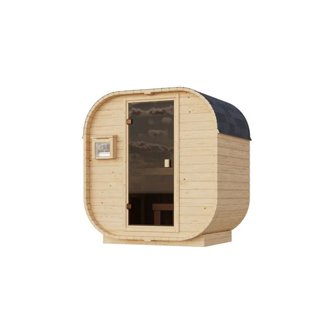 Moderne Außensauna aus hellem Holz in abgerundeter Form mit dunklem Schindeldach, getönter Glastür und kleinem Fenster.