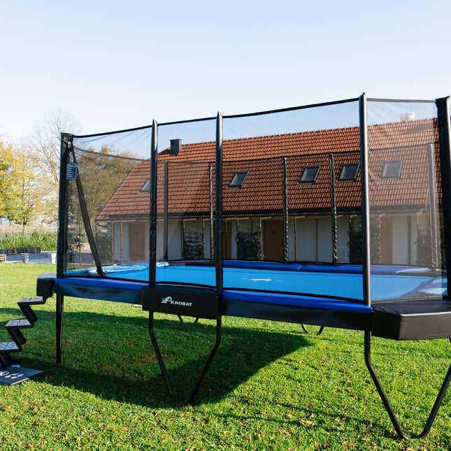 Akrobat XCITYX im Garten