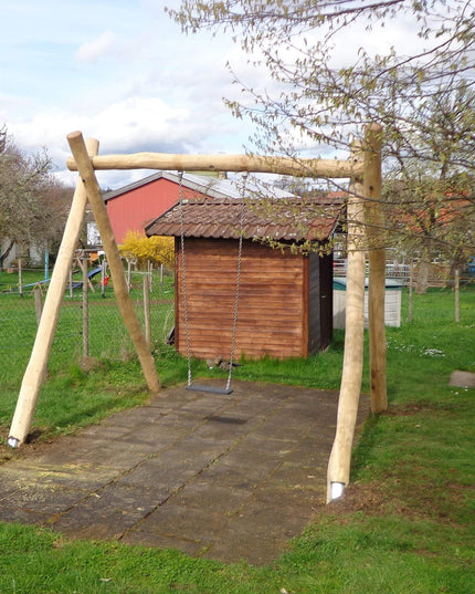 1-Platz Schaukelgestell mit Sitz im Garten