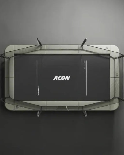 Draufsicht auf das rechteckige ACON HD PRO Trampolin mit Randpolsterung, Sicherheitsnetz und Sprungmatte.