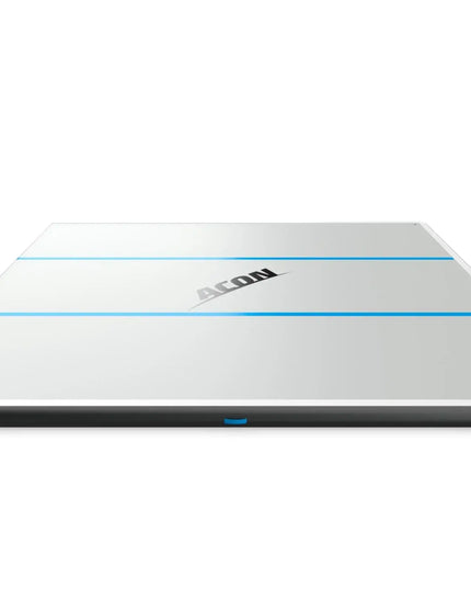 Quadratische ACON Airtrack mit grauer Sprungfläche, zwei blauen Orientierungslinien und schwarzem ACON Logo.