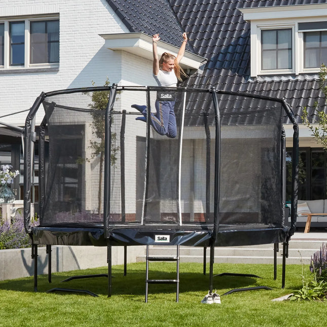 Eingang des Sicherheitsnetzes am Salta First Class Trampolin