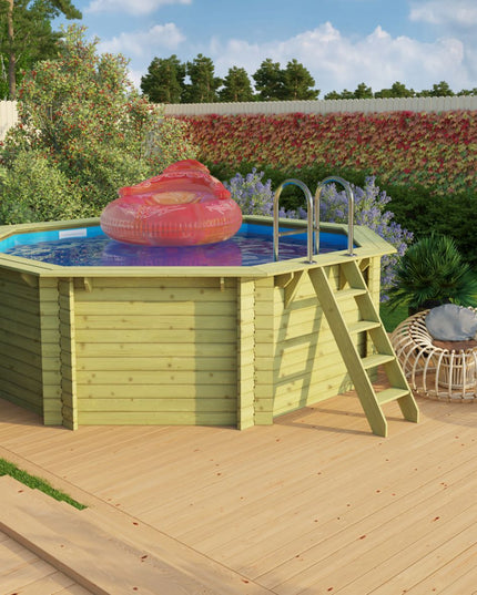 Karibu Pool Modell 1 mit Holzverkleidung und blauem Poolwasser