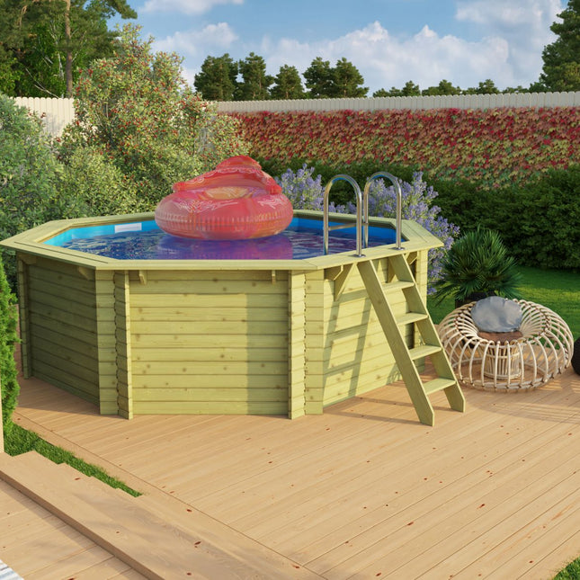 Karibu Pool Modell 1 mit Holzverkleidung und blauem Poolwasser