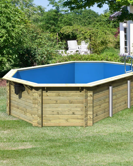 Gartenansicht des Holzpools