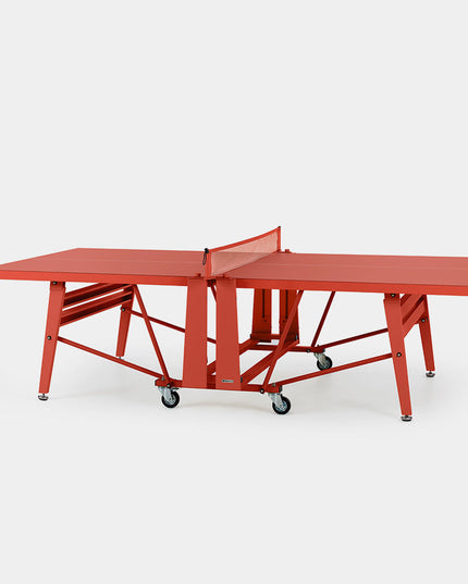 RS Folding Monochrome Tischtennisplatte in Terracotta, aufgeklappt